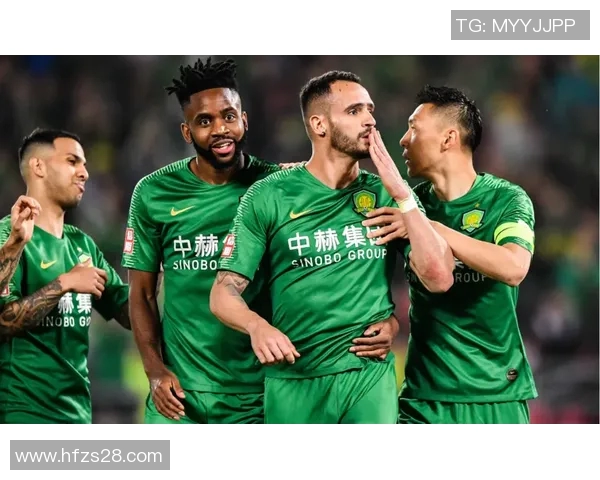 上海羽毛球队在亚运会积分榜上以71分稳居第一名表现出色